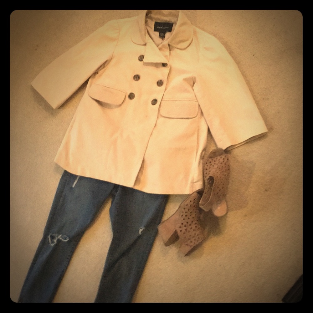 Light spring jacket fully lined